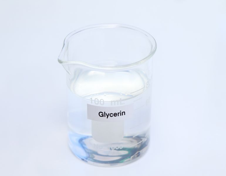 Ethylhexylglycerin là một ester glyceryl có nguồn gốc từ glycerin thực vật