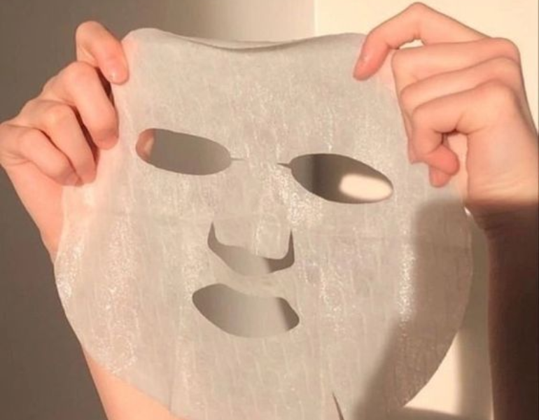 Lotion mask là phương pháp tăng hiệu quả dưỡng da với nước hoa hồng phổ biến