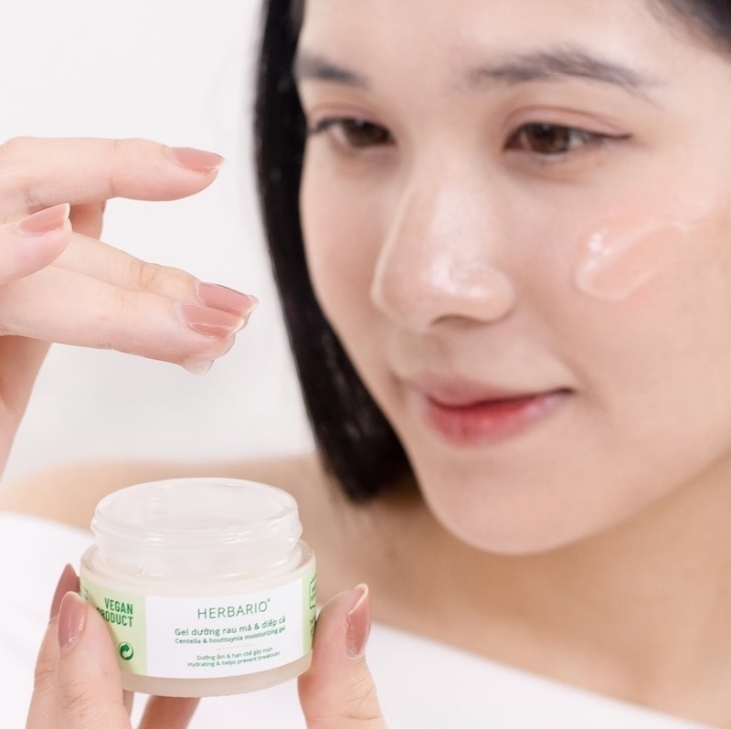Gel dưỡng rau má & diếp cá Herbario gel duong am cho da mun HERBARIO