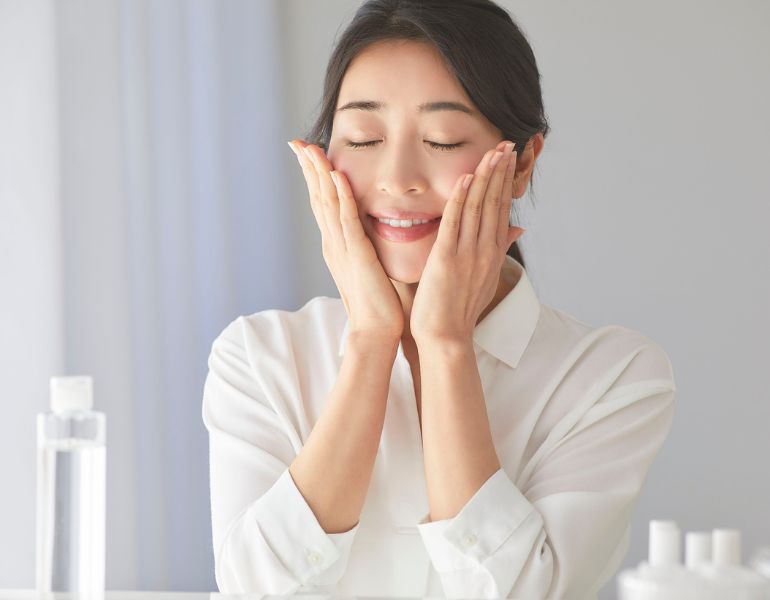 Chu trình chăm sóc da buổi tối Chu trình chăm sóc da buổi tối