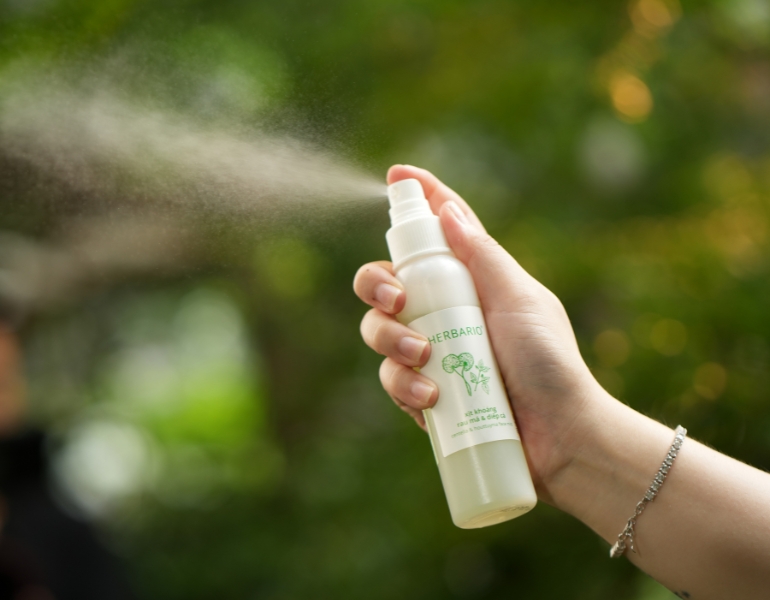 Cách sử dụng xịt khoáng rau má diếp cá Herbario