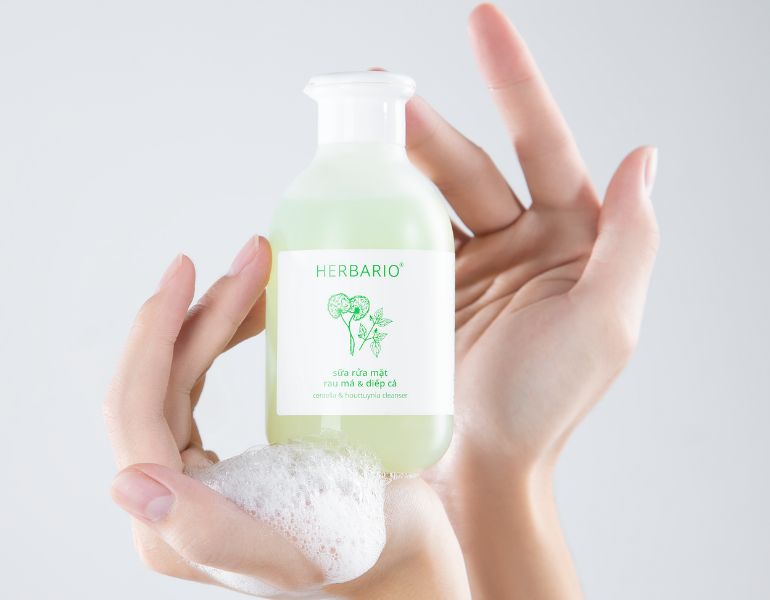 Sữa rửa mặt rau má diếp cá Herbario độ pH 5.5