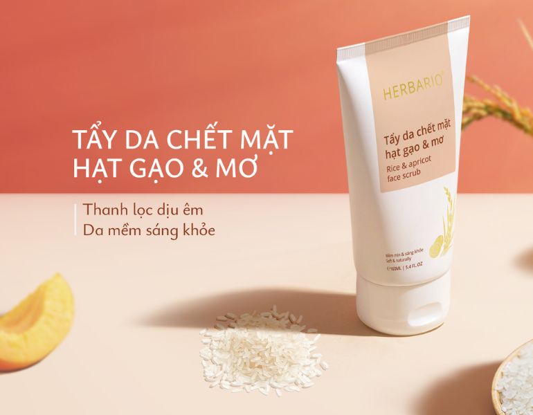 Ai n&ecirc;n d&ugrave;ng tẩy da chết mặt gạo mơ 