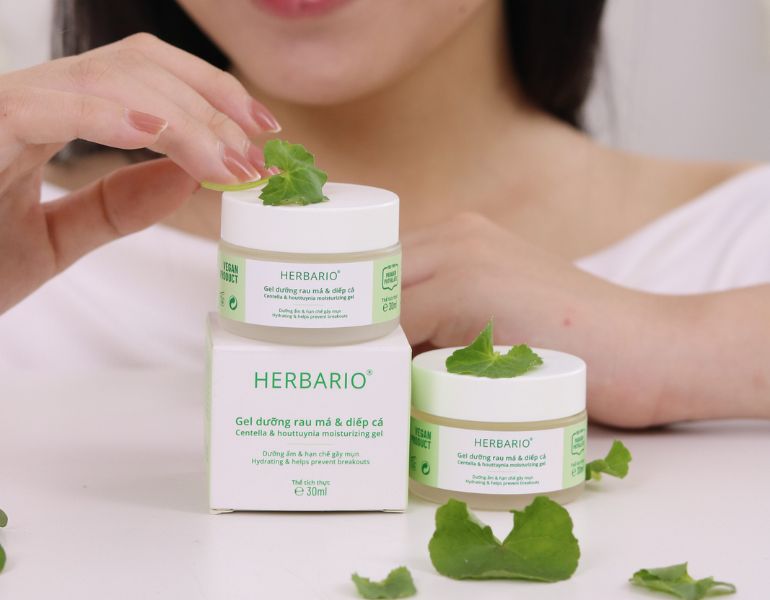 Lựa chọn gel dưỡng cho da dầu mụn