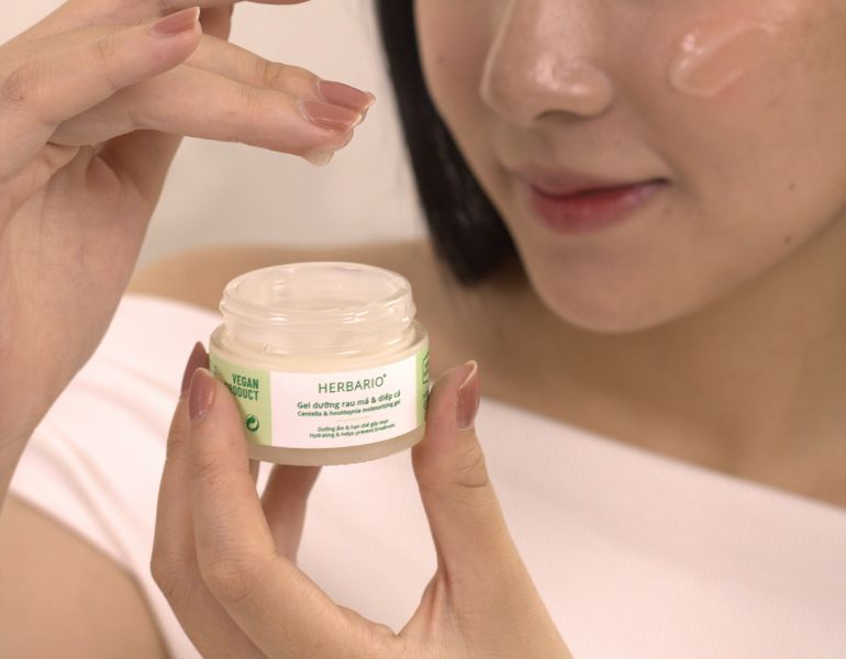 Cơ chế hoạt động của gel dưỡng ẩm tr&ecirc;n da
