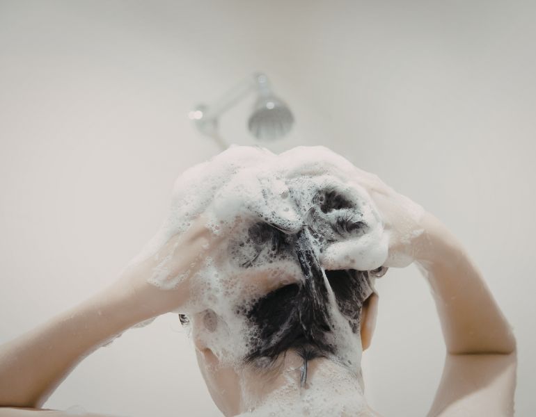 Hạn chế dầu gội chứa silicon