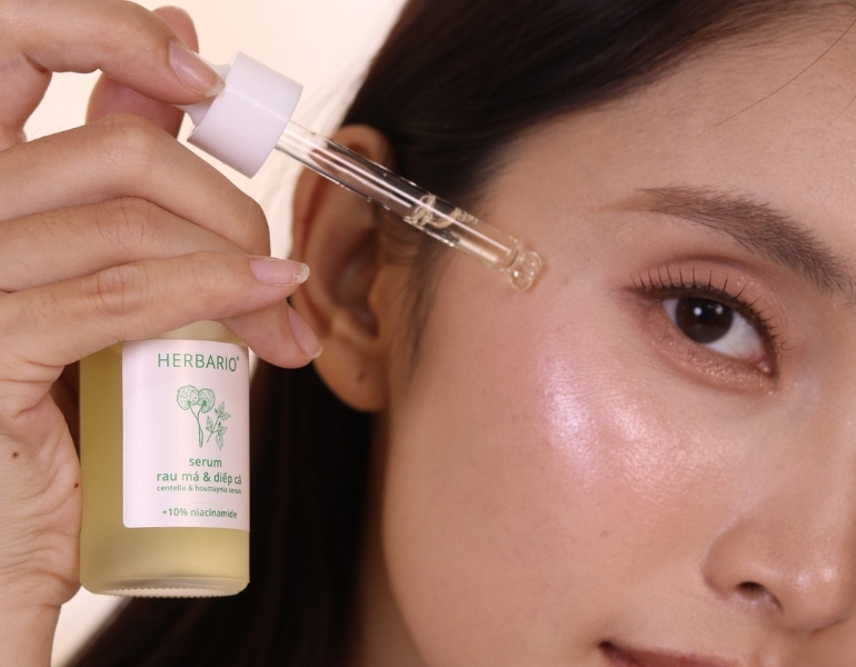 Sử dụng sản phẩm hỗ trợ giảm mụn Sử dụng sản phẩm hỗ trợ giảm mụn