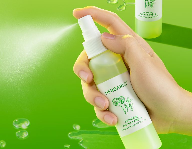 Sử dụng xịt khoáng thay cho toner