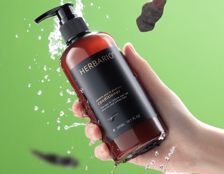 Dầu xả Herbario giúp tóc mềm mượt, bồng bềnh và phục hồi tóc tự nhiên sau mỗi lần gội