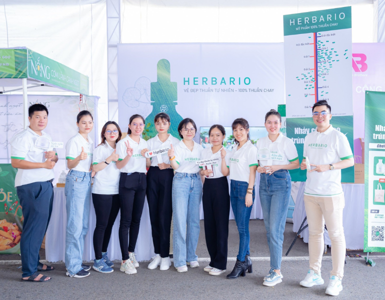 Tập thể nhân viên Herbario tham dự sự kiện “Run to heart 2023”