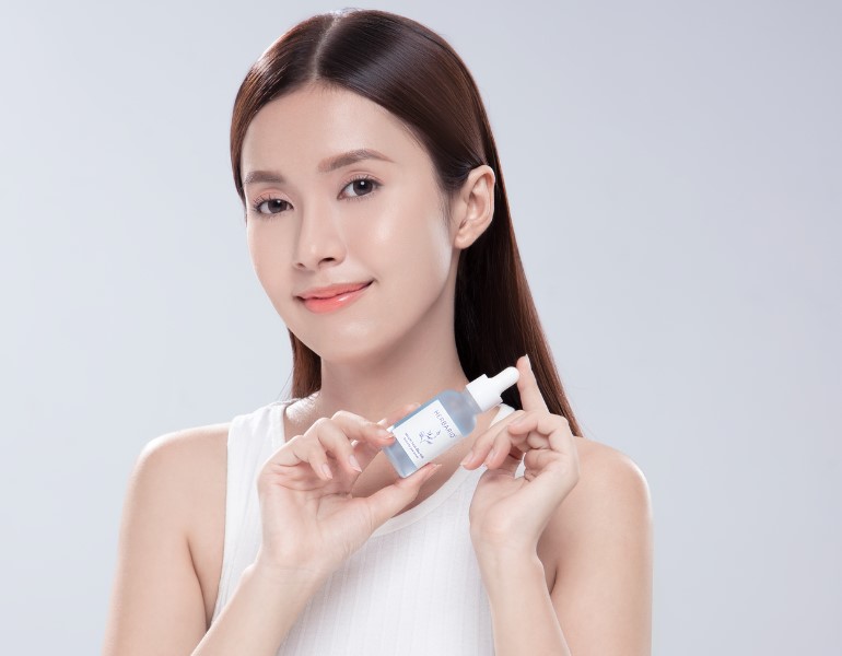 Allantoin có chứa trong Serum Hoa đậu biếc Herbario để cải thiện làn da khô, lão hóa